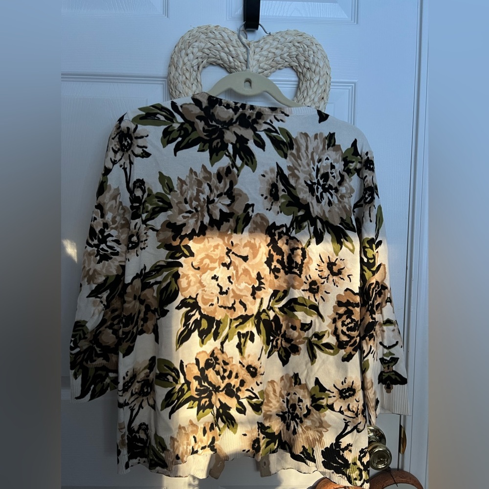 Isaac Mizrahi sweater worn once size large - Picture 10 of 12